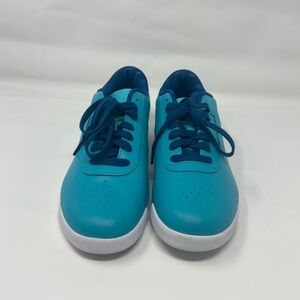 Reebok Women’s Classic Teal Blue Size 9